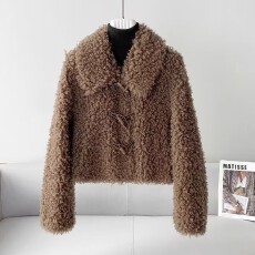 批发<b class='q'>海宁</b>皮草颗粒羊剪绒环保冬季上衣新款小个子毛毛小香风仿皮草外套