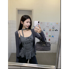 批发<b class='q'>甜美</b>风长袖开衫外套女秋季内搭波点蕾丝边吊带两件套