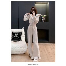 批发运动套装女春<b class='q'>秋</b>时尚洋气休闲减龄小香风欧货炸街卫衣阔腿裤两件套