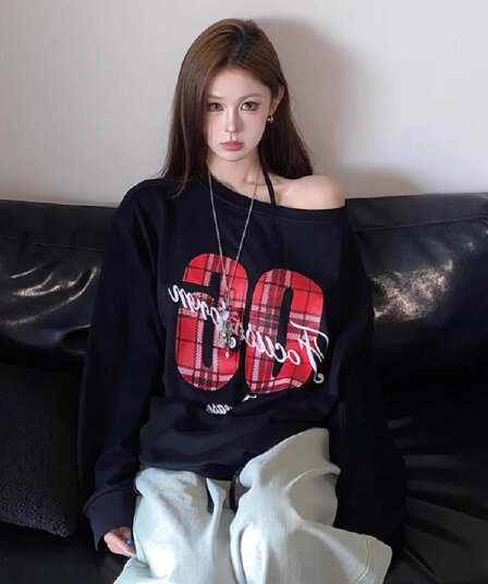 국방 후아 면 복합 우유 실크 미니멀리즘 비스듬한 어깨 후드티 여성 핫걸 가을 겨울 레트로 검정색 숫자 프린트