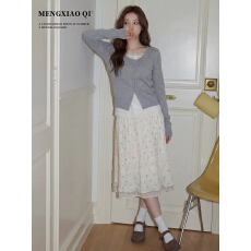 批发小灯泡设计感压褶日系波点半身裙女早春高腰显瘦百搭A字中<b class='q'>长裙</b>