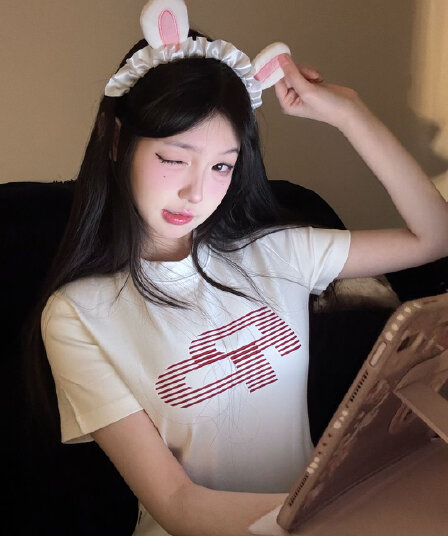 아메리칸 레트로 긍정적 인 어깨 라운드 넥 프린트 반팔 티셔츠