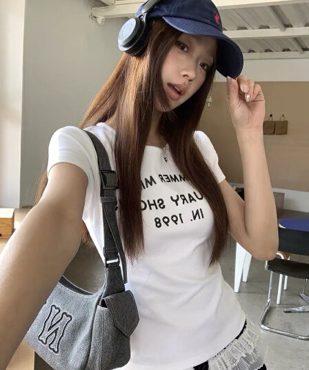 아메리칸 레트로 긍정적 인 어깨 라운드 넥 프린트 반팔 티셔츠