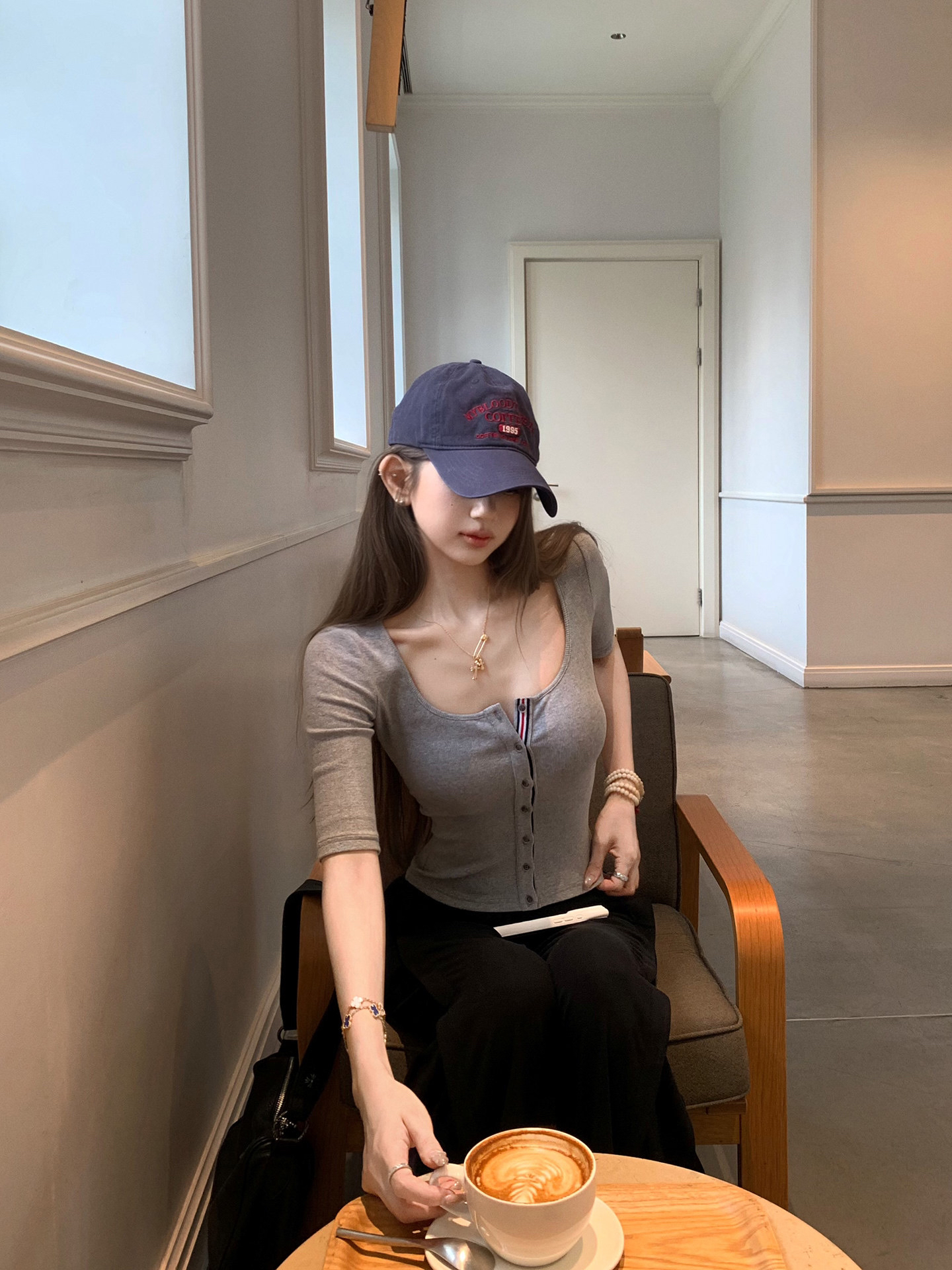 260 그램 사람들 면 레트로 구덩이 기사 반팔 티셔츠 여성 디자인 센스 품격 몸매 가꾸기 슬림해 보이는 여름 u 칼라 허리 수축 맨위