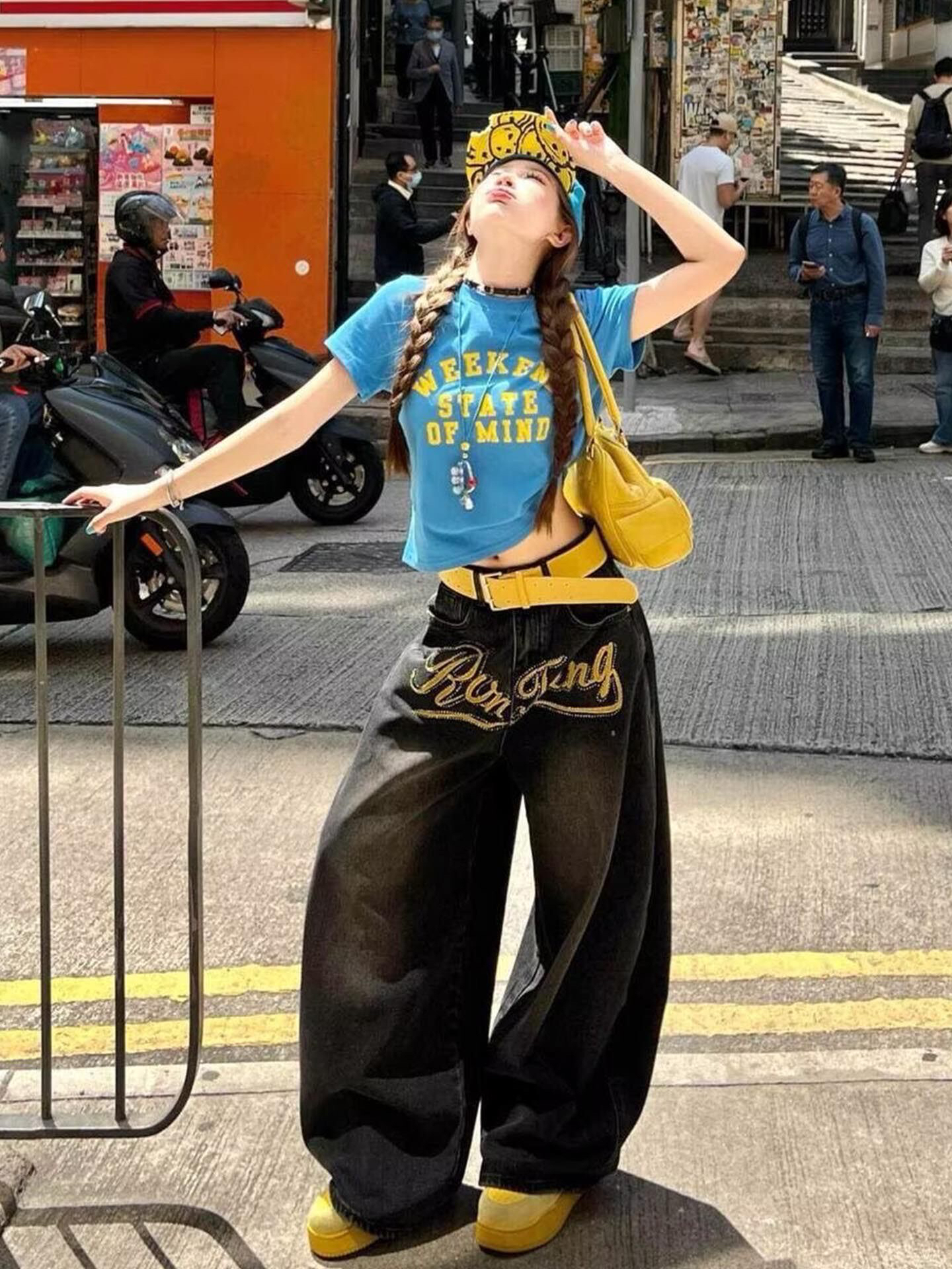 도파민 파란색 긍정적 인 어깨 프린트 반팔 티셔츠 여성 여름