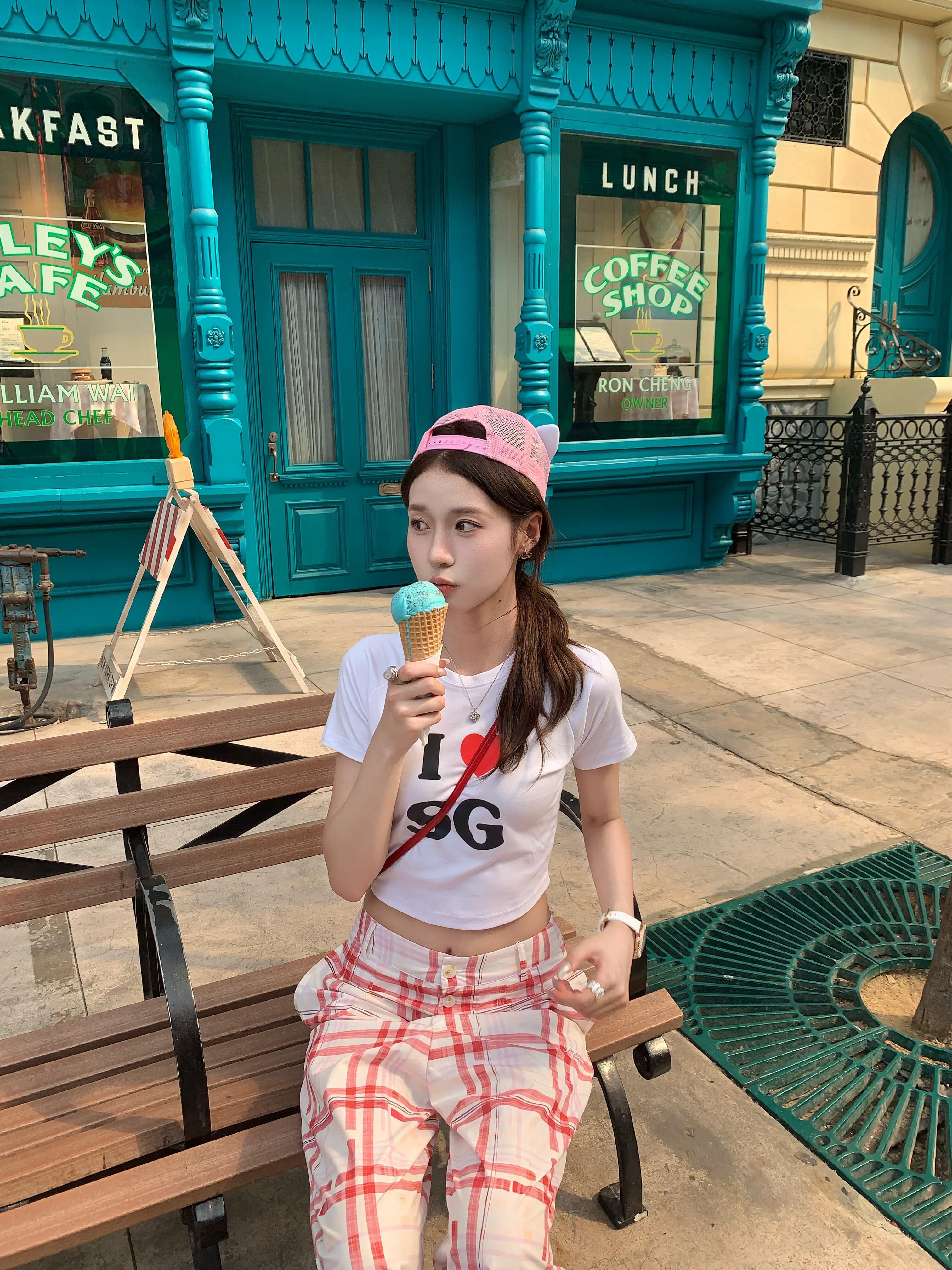 아메리칸 레트로 핫걸 쇼트 스타일 프린트 반팔 티셔츠
