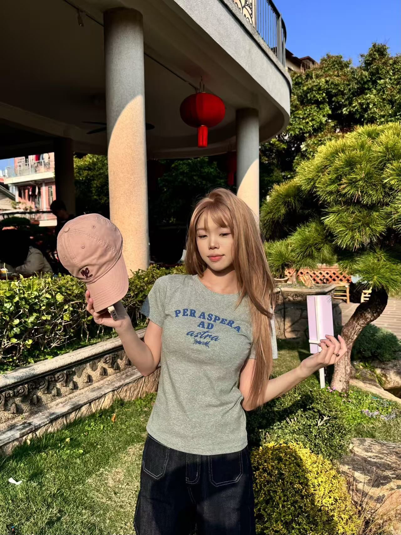 아메리칸 레트로 긍정적 인 어깨 라운드 넥 프린트 반팔 티셔츠
