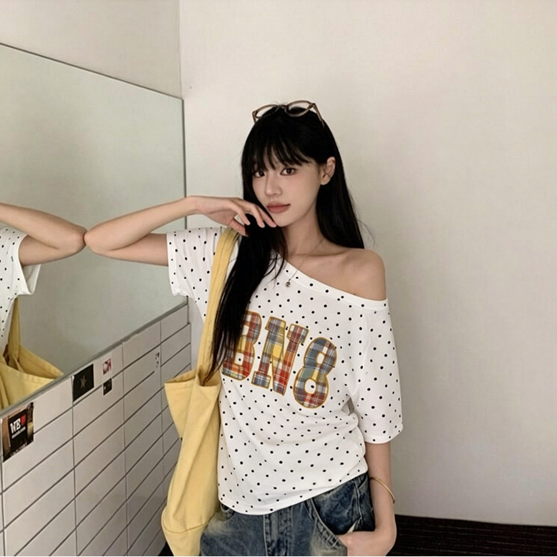 여름 새로운 한 부서 도트 무늬 비스듬한 칼라 오프숄더 프린트 섹션 반팔 티셔츠