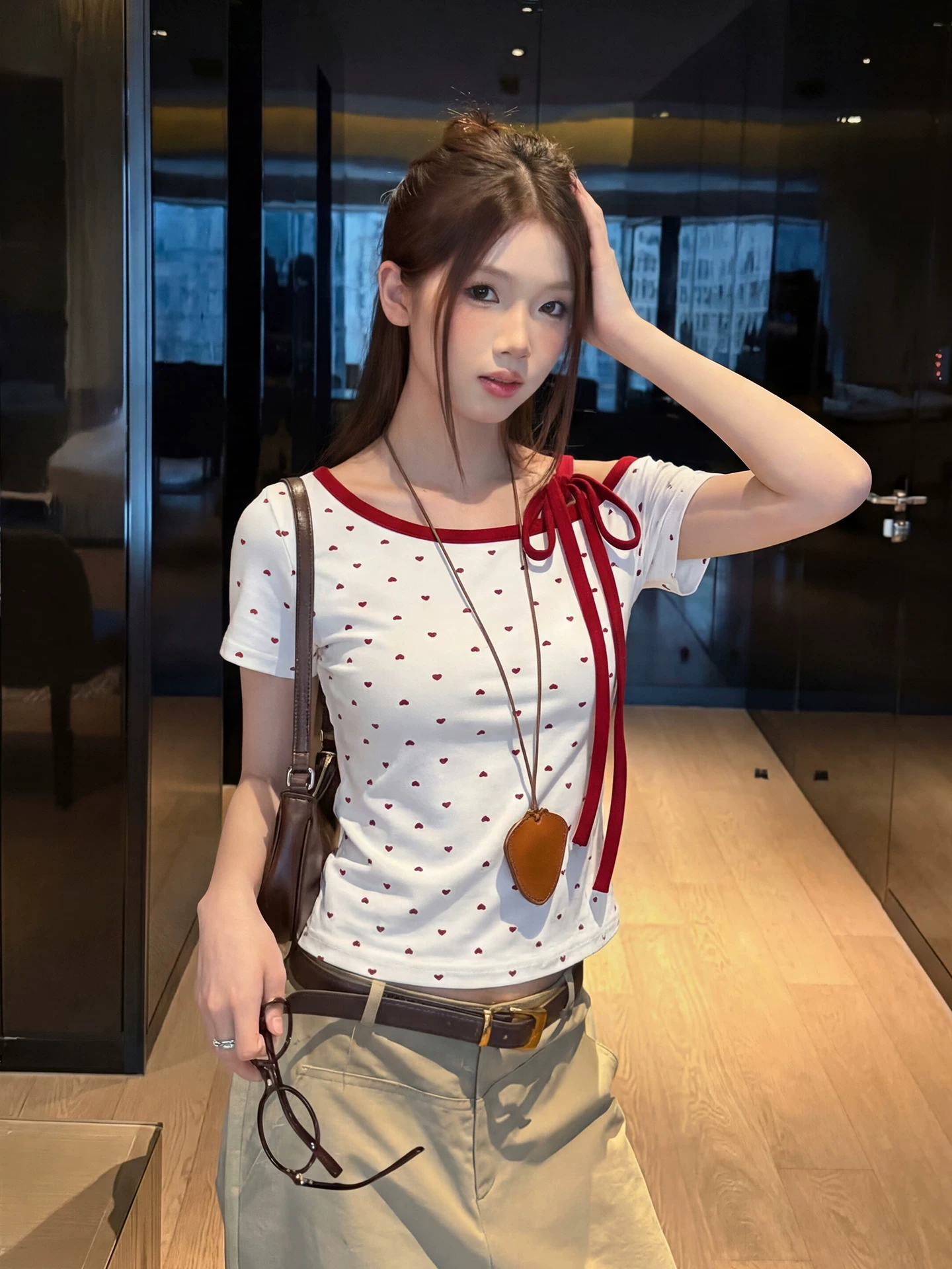 40 1 1 모방 면 한 부서 빨간색 하트 도트 무늬 비스듬한 어깨 오프숄더 나비 매듭 반팔
