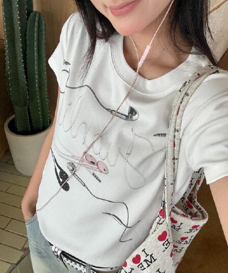 아메리칸 레트로 긍정적 인 어깨 라운드 넥 프린트 반팔 티셔츠