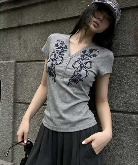 아메리칸 레트로 스타일 V넥 반팔 티셔츠 여성 여름 새로운 회색 맨위