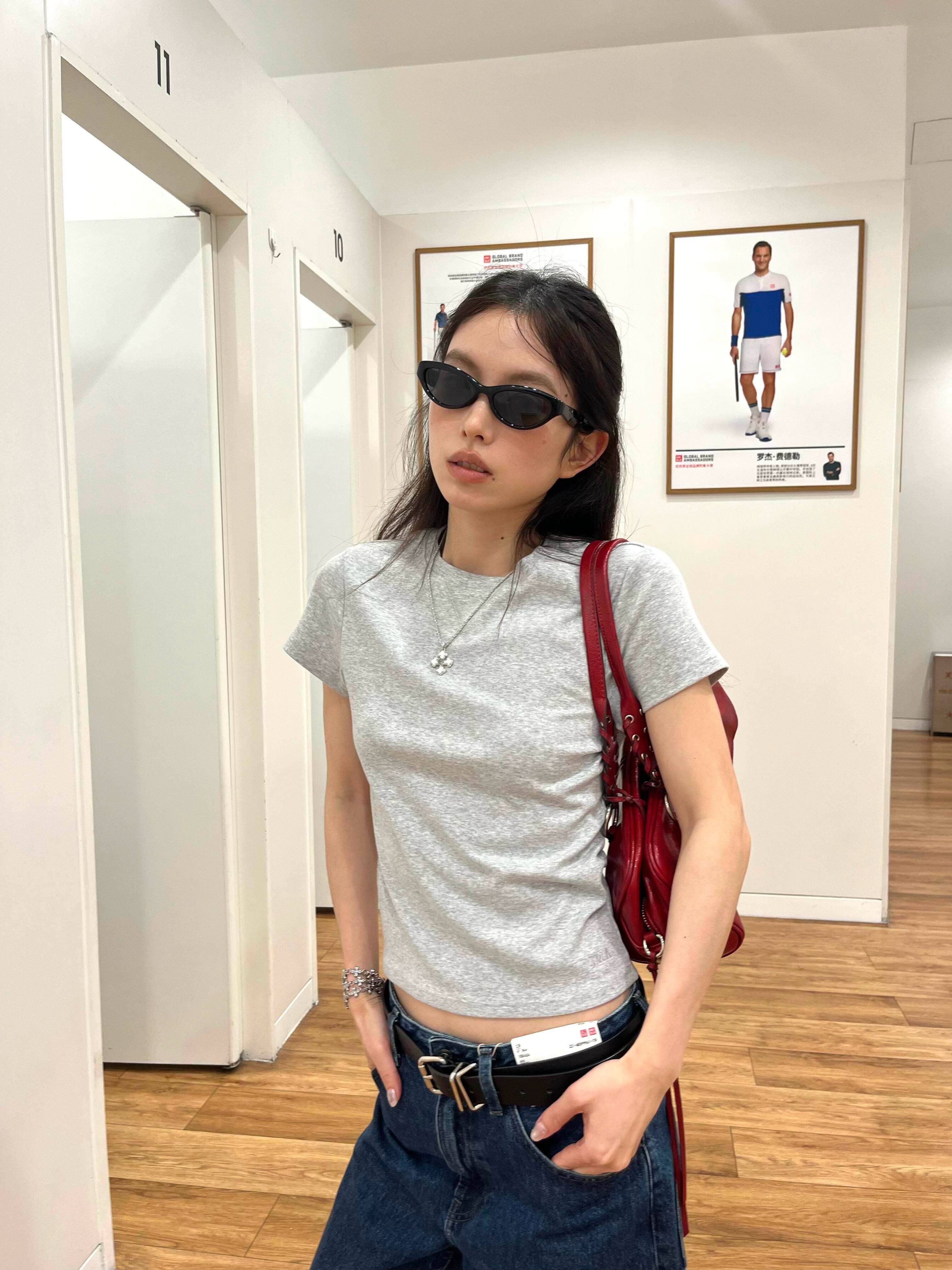 아메리칸 레트로 긍정적 인 어깨 라운드 넥 반팔 티셔츠