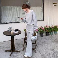 批发网红爆款灰色卫衣屁帘微喇裤两件套女百搭<b class='q'>春</b>季新款蕾丝拼接