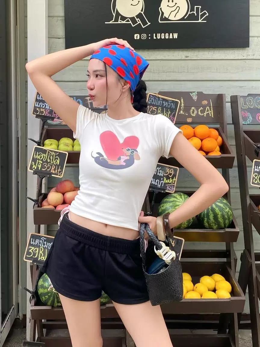 아메리칸 레트로 핫걸 쇼트 스타일 라운드 넥 프린트 반팔 t