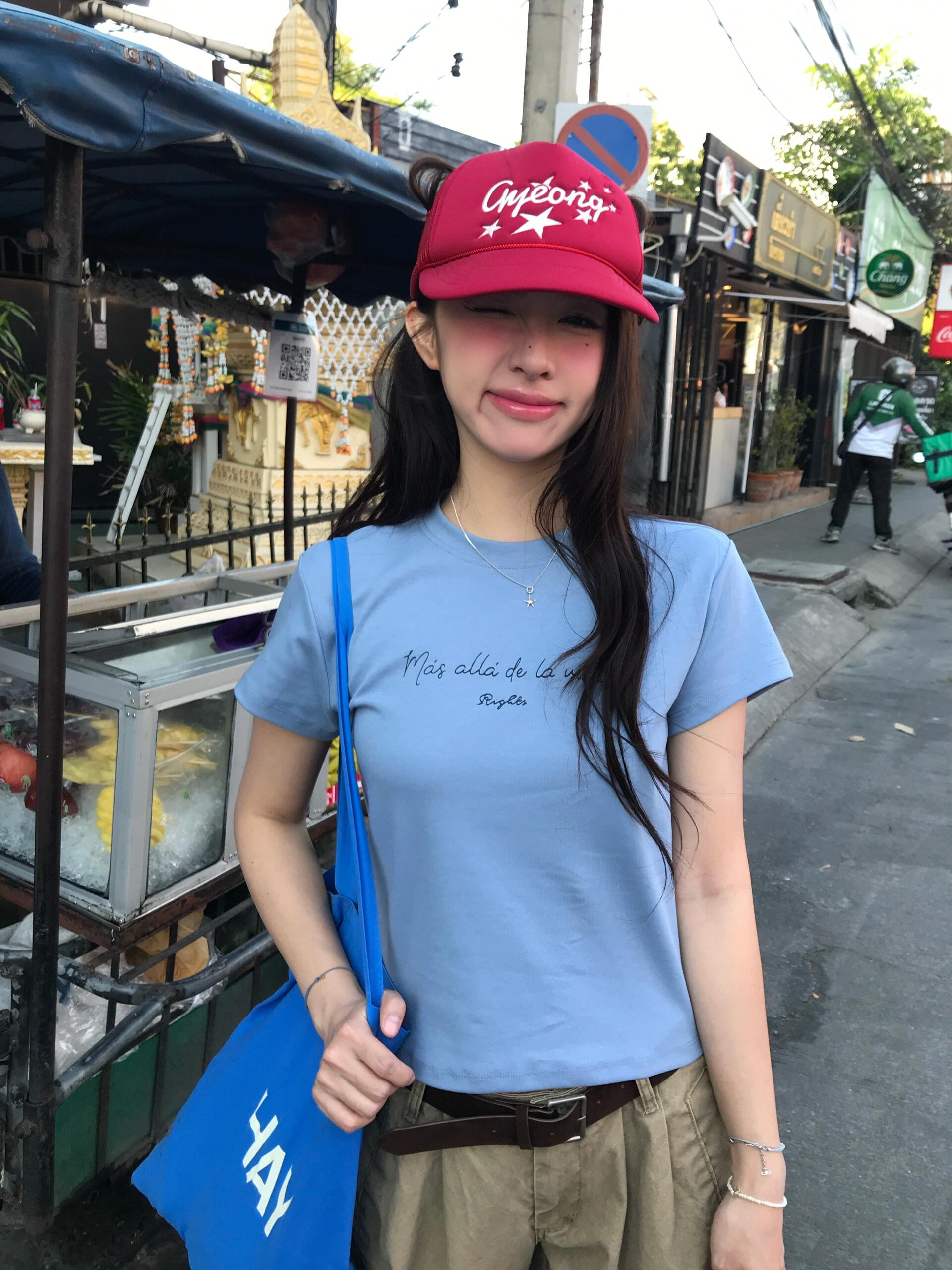 아메리칸 레트로 긍정적 인 어깨 라운드 넥 프린트 반팔 티셔츠