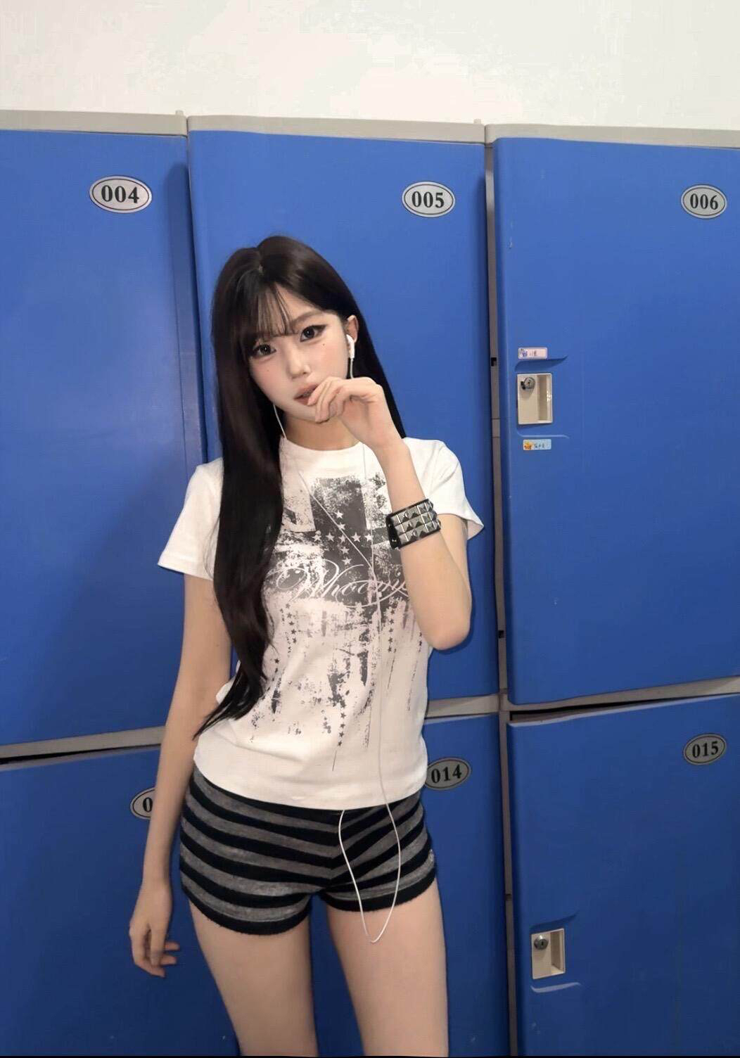 아메리칸 레트로 긍정적 인 어깨 라운드 넥 프린트 반팔 티셔츠