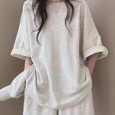 批发美式复古时尚<b class='q'>运动服</b>套装女夏季新款宽松<b class='q'>短袖</b>短裤休闲两件套
