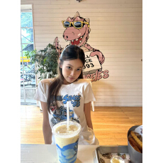 批发美式复古正肩印花短袖T恤女2026夏季<b class='q'>街头</b>百搭修身辣妹上衣