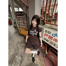 批发美式复古正肩印花短袖T恤女2026夏季<b class='q'>街头</b>百搭修身辣妹上衣