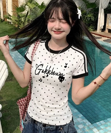 한국 스타일 레트로 도트 무늬 3개 바 긍정적 인 어깨 반팔 티셔츠 여성 여름 몸매 가꾸기 슬림해 보이는 디자인 센스 맨위 트렌디