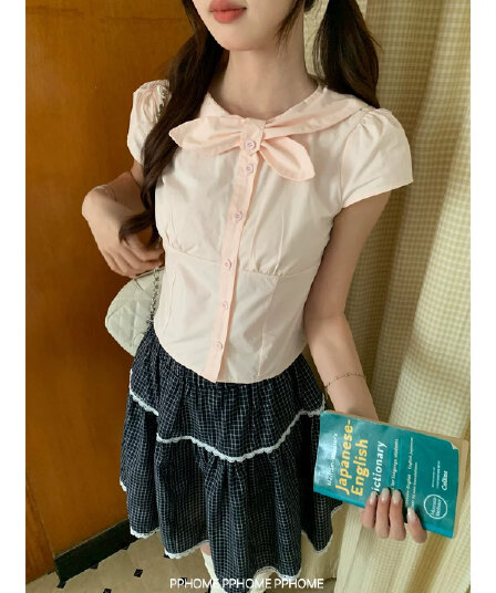 2026 여름 소녀 나비 매듭 스트랩 셔츠 나비 매듭 부드러운 바람 디자인 센스 슬림해 보이는 몸매 가꾸기 쇼트 스타일 셔츠