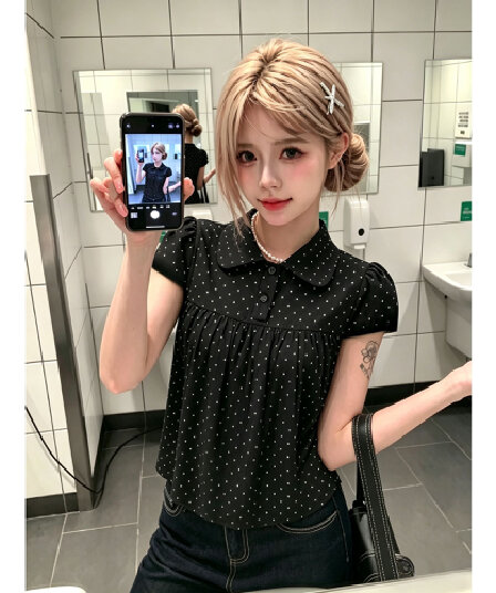 학원 스타일 검정색 도트 무늬 베이비 칼라 여성 셔츠 2026 여름 착용 가져 가라. 디자인 센스 셔츠 루즈핏 슬림해 보이는 맨위