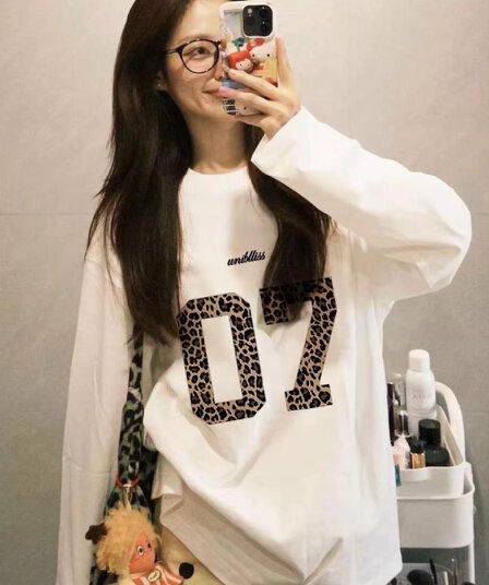 210 그램 21 이후 패키지 칼라 프린트 가을 의상 긴팔 티셔츠 여성 루즈핏 순면 라운드 넥 맨위