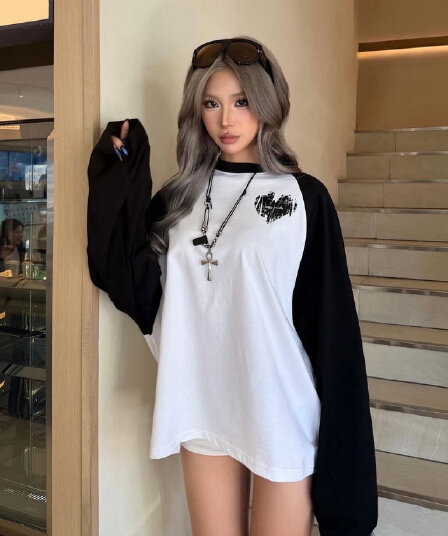 높은 품질 순면 200그램 21 빗질하다 정밀 프린트 가을 패치워크 색상 긴팔 티셔츠 여성