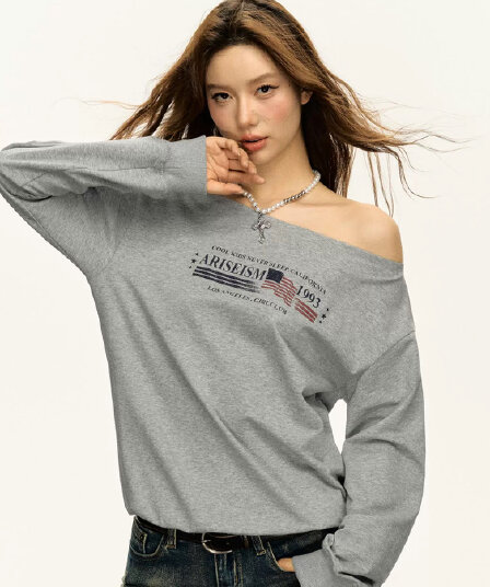 아메리칸 레트로 디자인 센스 풀오버 비스듬한 어깨 긴팔 후드티 여성 2026 봄 새로운 맨위