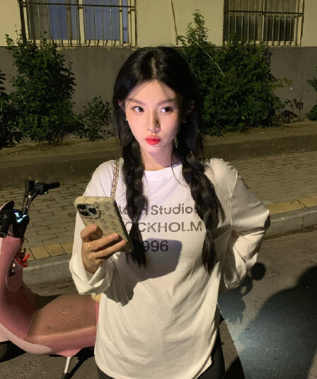높은 품질 순면 200그램 21 빗질하다 정밀 프린트 가을 루즈핏 긴팔 티셔츠 여성