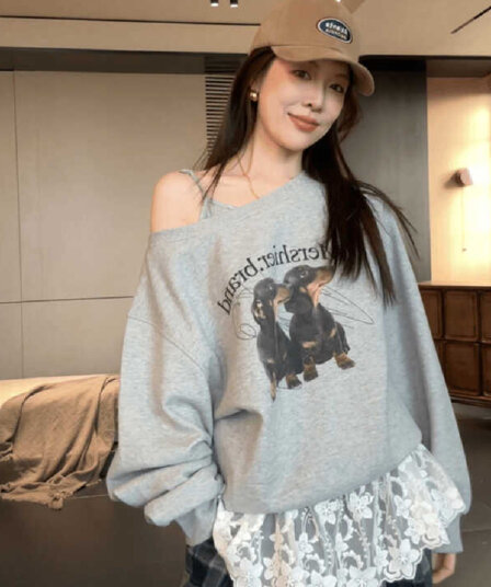 아메리칸 레트로 핫걸 비스듬한 어깨 프린트 루즈핏 후드티