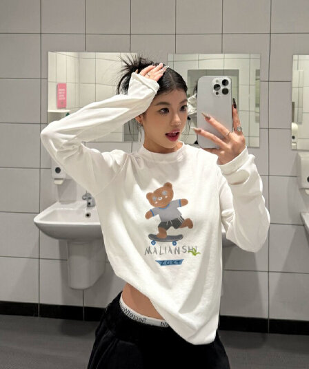 높은 품질 순면 200그램 21 빗질하다 정밀 프린트 가을 루즈핏 긴팔 티셔츠 여성