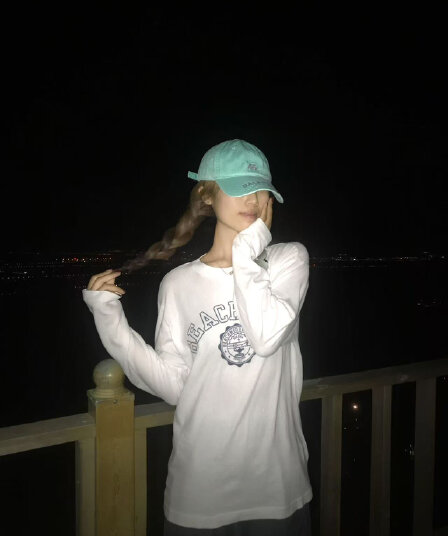 높은 품질 순면 200그램 21 빗질하다 정밀 프린트 가을 루즈핏 긴팔 티셔츠 여성