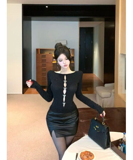 원본 핫픽스 양면 착용 나비 매듭 홀로우 아웃 라운드 넥 긴팔 티셔츠 여성 가을 몸매 가꾸기 검정색 만나는 맨위