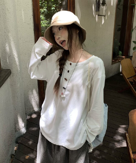 슬림해 보이는 헨리 칼라 한 부서 캠퍼스 바람 긴팔 티셔츠 여성 ins 슈퍼 화재 루즈핏 슬림해 보이는 맨위
