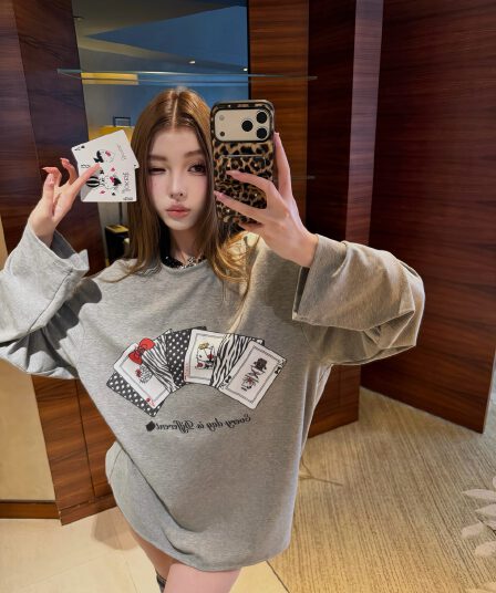높은 품질 순면 200그램 21 빗질하다 정밀 프린트 가을 루즈핏 긴팔 티셔츠 여성