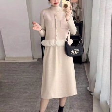 批发020秋冬新款小香风法式高级花瓣针织马甲+打底长袖<b class='q'>连衣裙</b>两件套