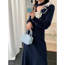 批发复古<b class='q'>可爱</b>纯欲甜美连衣裙女秋冬新款气质灰色内搭针织两件套长裙子