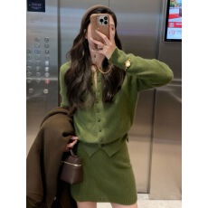 批发小个子巨好看圣诞穿搭一整套时尚套装2026春季新款春秋小香风女装