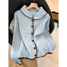 批发实拍法式甜美风娃娃领麻花纹针织开衫女设计感2026毛衣外套百搭