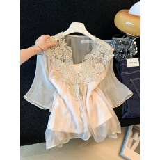 批发实拍温柔风蕾丝拼接飞飞袖两件套小衫女夏季法式绝美气质好看上衣