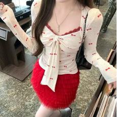 批发蝴蝶波点<b class='q'>长袖</b><b class='q'>打底衫</b>冬季法式修身显瘦内搭上衣红色网纱蛋糕裙套装