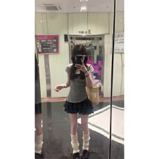 批发韩系纯欲方领短袖T恤女<b class='q'>夏季</b>修身正肩短款上衣碎花吊带连衣裙套装