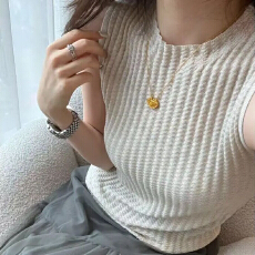 批发韩系欧尼气质立领纹理感针织背心<b class='q'>女</b>春夏简约修身内搭外穿无袖上衣