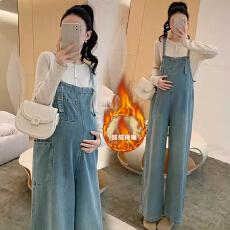 批发加绒原版XIAN货2025孕妇装木耳边针织上衣孕妇加绒牛仔<b class='q'>背带裤</b>套装