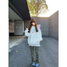 批发新品加绒蝴蝶装饰印花字母连帽卫衣男女<b class='q'>宽松</b>加厚春秋冬季情侣外套