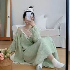 批发<b class='q'>针织</b>两年件套上衣长袖百搭时尚款中<b class='q'>长款</b>