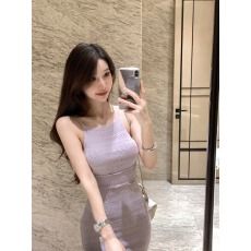 批发JustQin钓<b class='q'>系</b>都市2025新款夏装挂脖女裙性感收腰针织连衣裙女