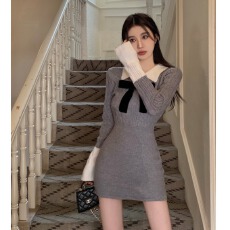批发<b class='q'>韩国</b>娃娃领修身长袖蝴蝶结学院风POLO针织连衣裙小个子毛衣裙女春