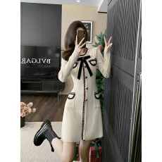 批发韩国气质女神范针织毛衣连衣裙秋冬赫本风小黑裙小个子内搭打底裙